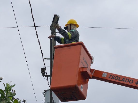Emdur segue atuando para restabelecer o sistema de iluminação no trecho afetado