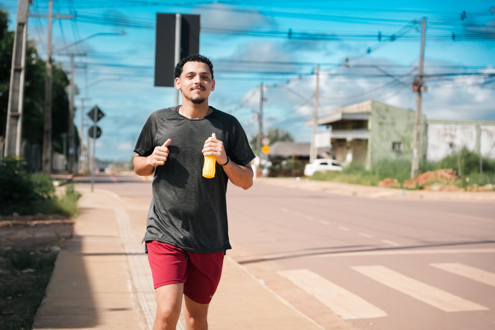 Com a iluminação subterrânea, acredito que não vão furtar, explica Diego